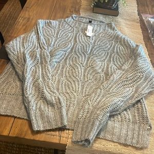 NWT Women’s Large Gray J Crew Super Soft Sweater - Split Side Beautiful Details